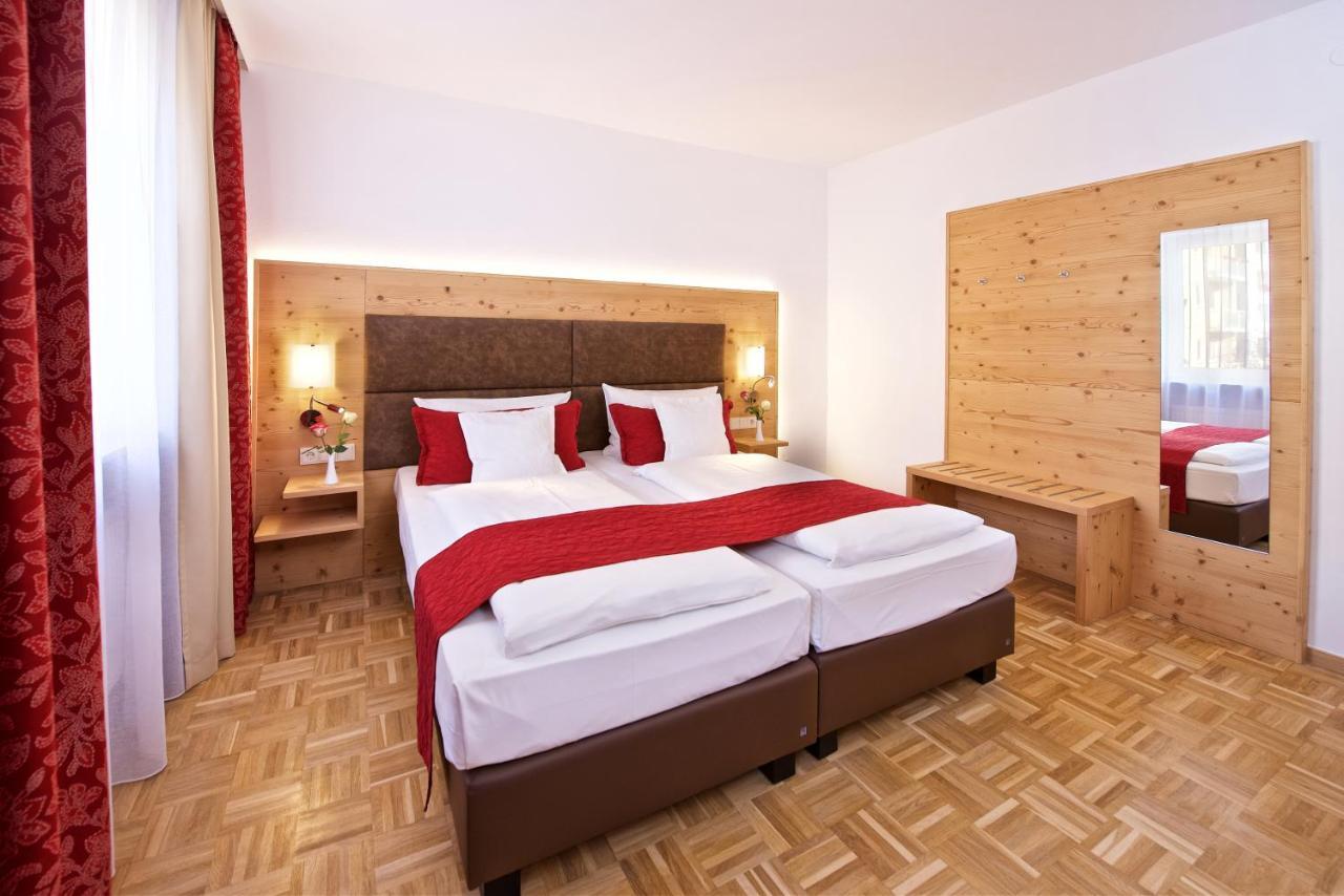 Park Hotel Laim Serviced Apartments Munchen Bagian luar foto